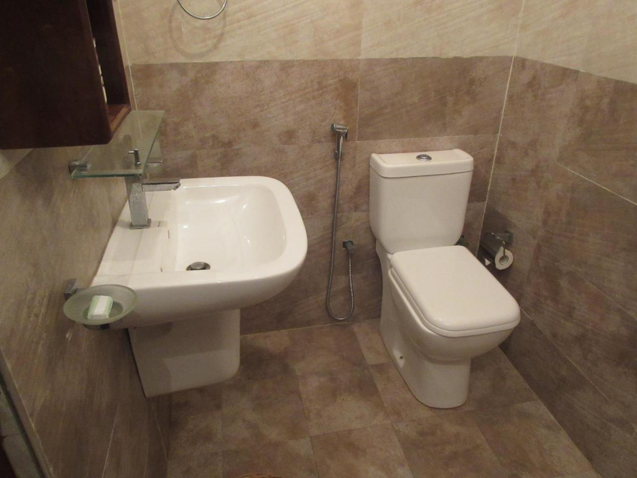 נגומבו So What Boutique Hotel מראה חיצוני תמונה