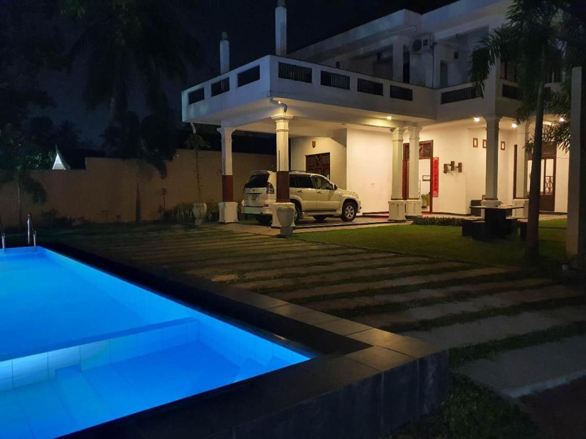 נגומבו So What Boutique Hotel מראה חיצוני תמונה